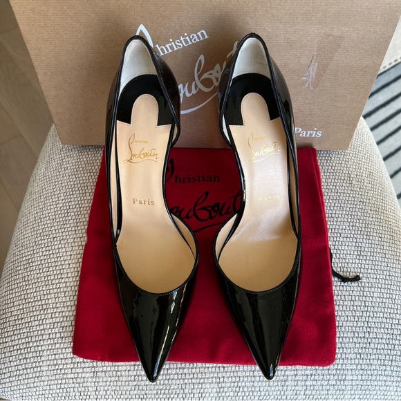 Christian Louboutin Iriza Patent Red-Sole Half-d'Orsay Pump in Black Patent - Picture 2 of 6